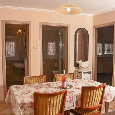 Apartment Guba *